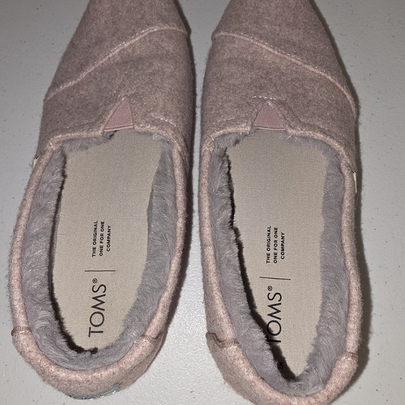 TOMS Women's Alpargata Faux Fur Lined Slip-On Flats dusty rose Sz.7.5 Slippers - Picture 10 of 16